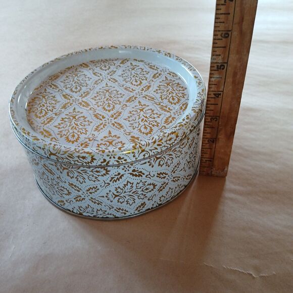 Vintage Container Tin Round Storage Box White & Gold Cottagecore Holiday - Picture 6 of 7